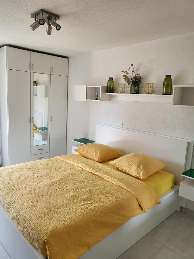 Opal Apartment Muralto Екстериор снимка