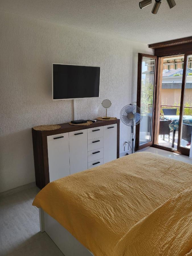 Opal Apartment Muralto Екстериор снимка