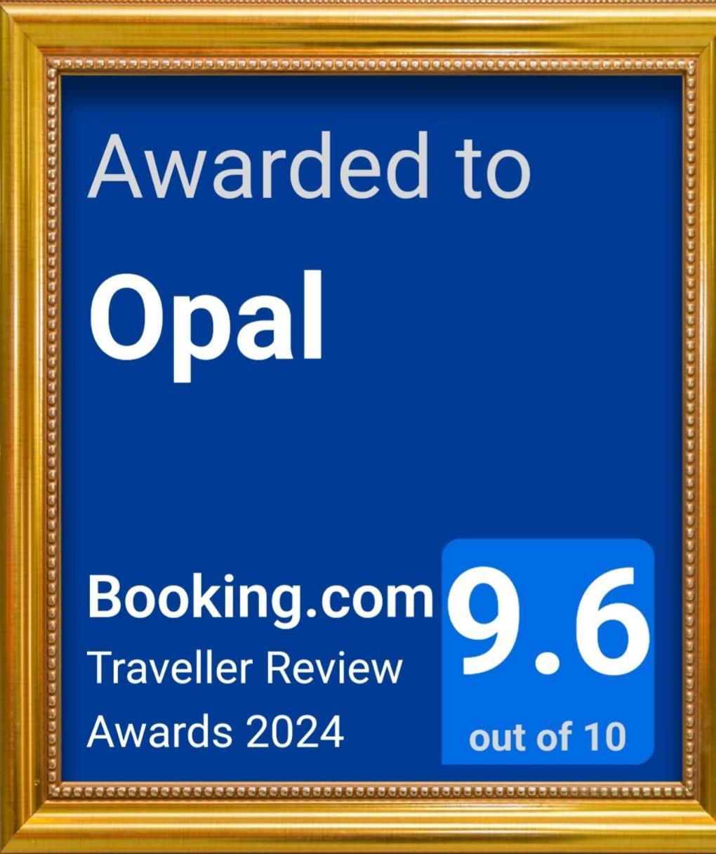 Opal Apartment Muralto Екстериор снимка